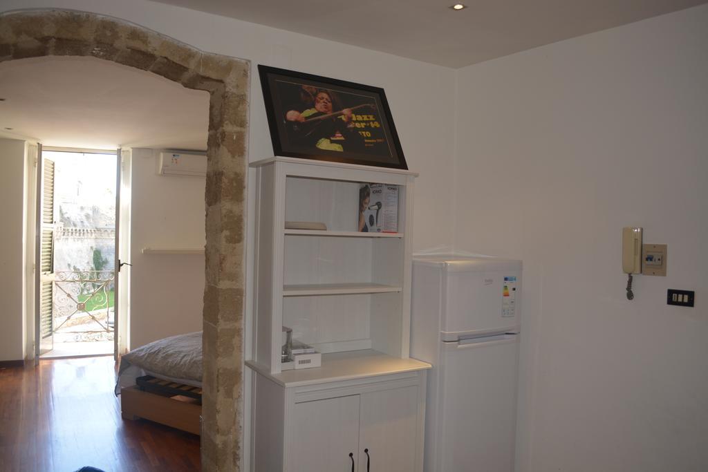 La Piu Bella In Old Town Apartment Бари Екстериор снимка